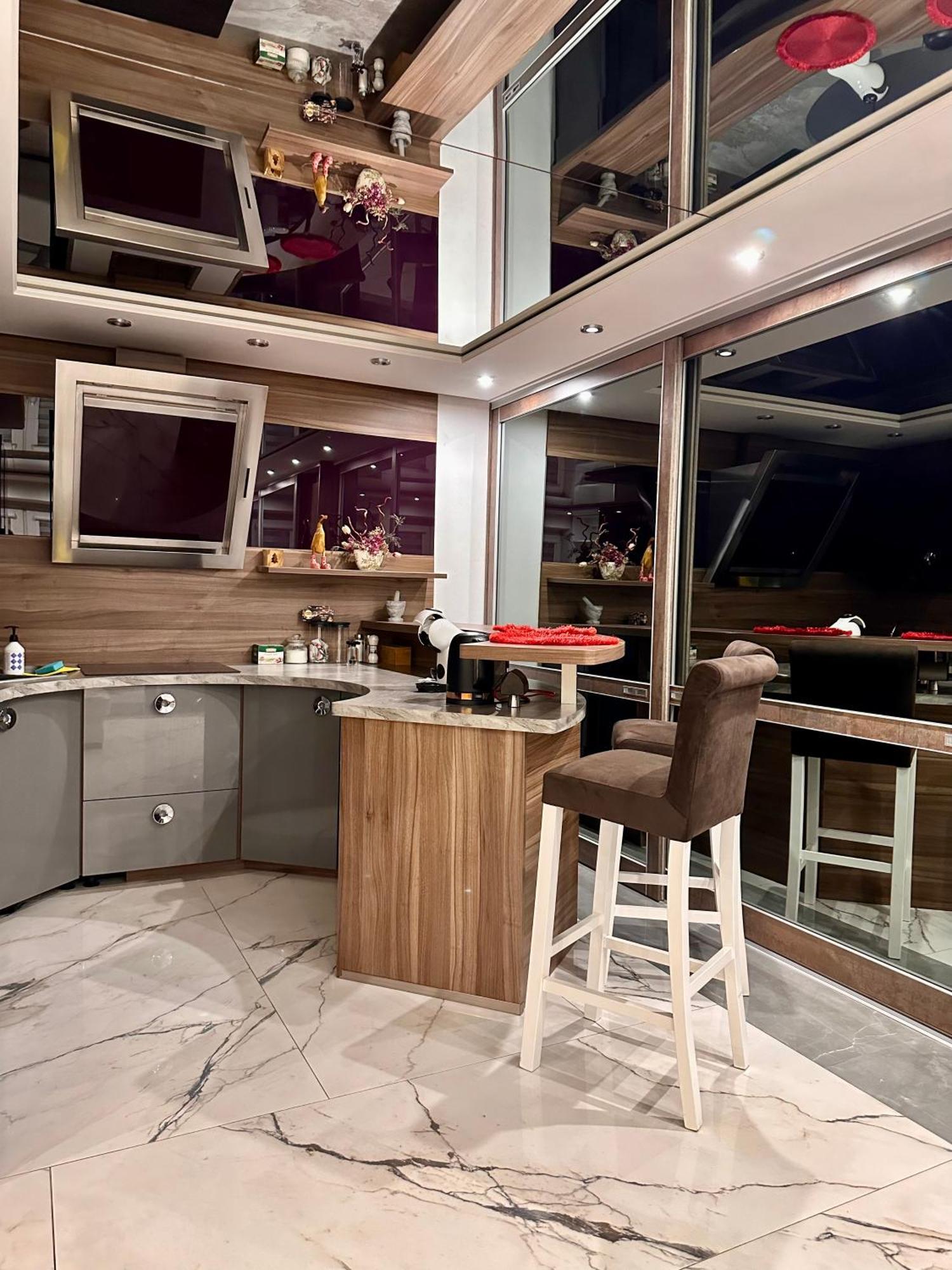 Deluxury Mirror Apartament Centrum 华沙 外观 照片