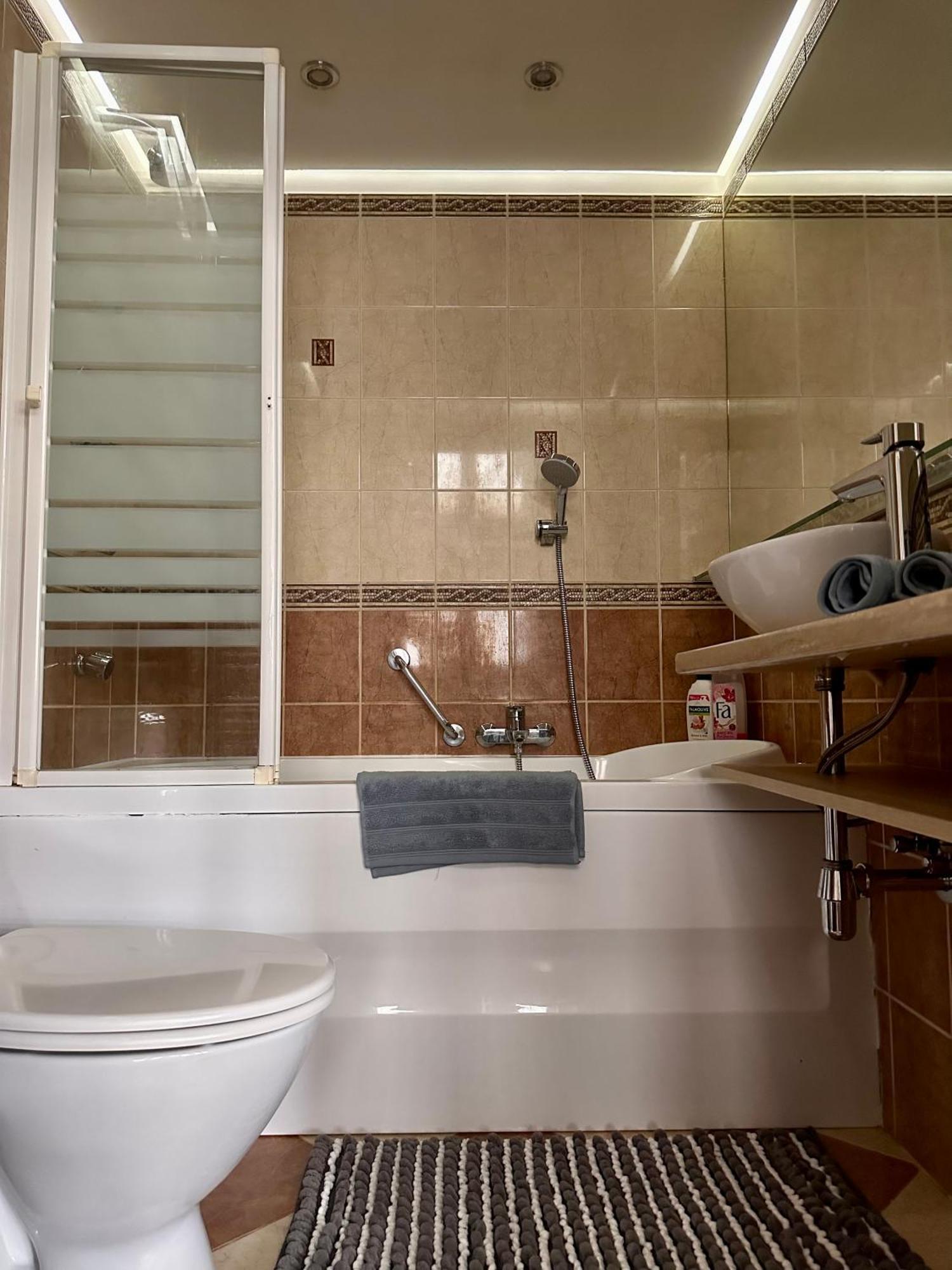 Deluxury Mirror Apartament Centrum 华沙 外观 照片