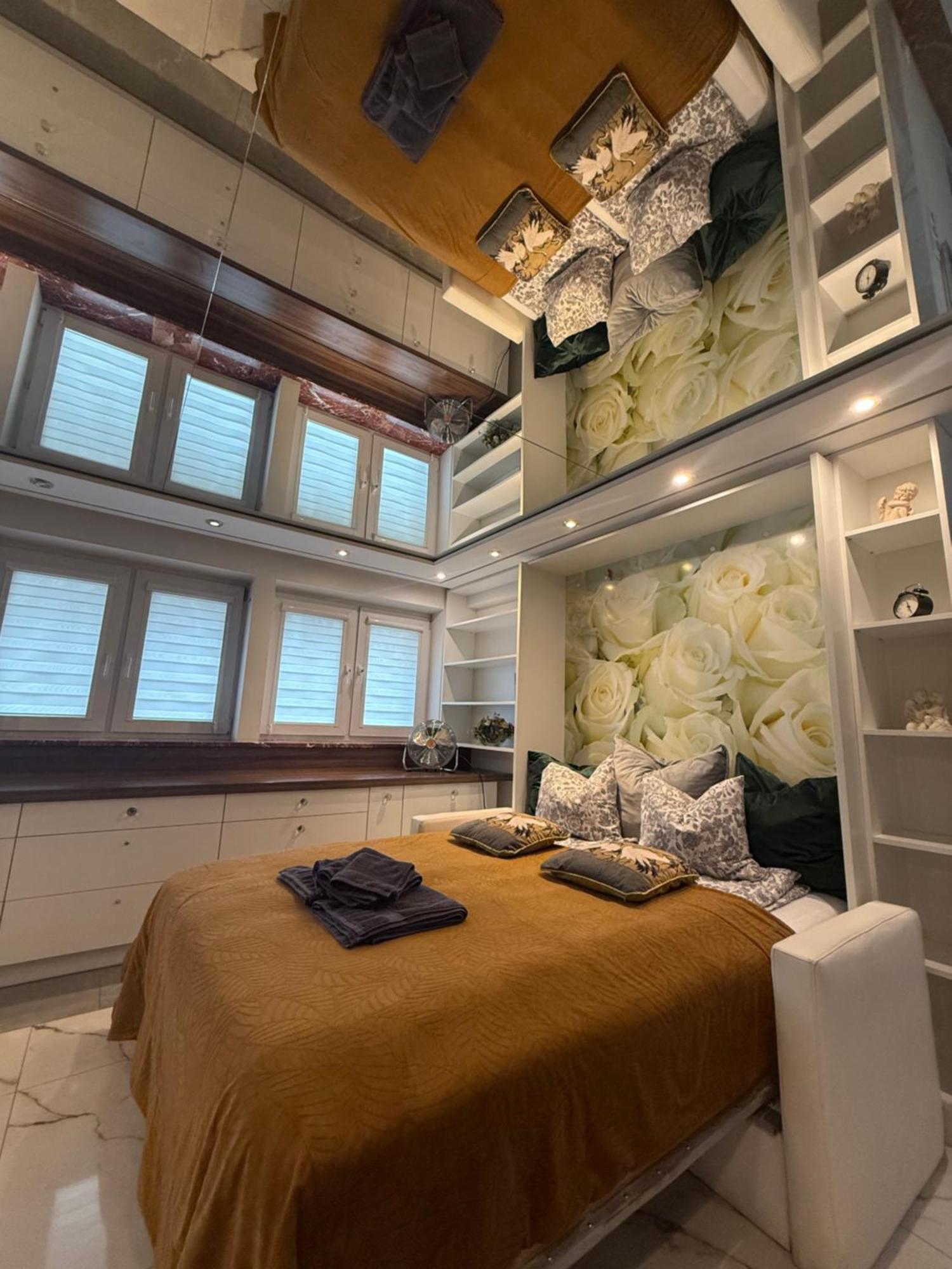 Deluxury Mirror Apartament Centrum 华沙 外观 照片