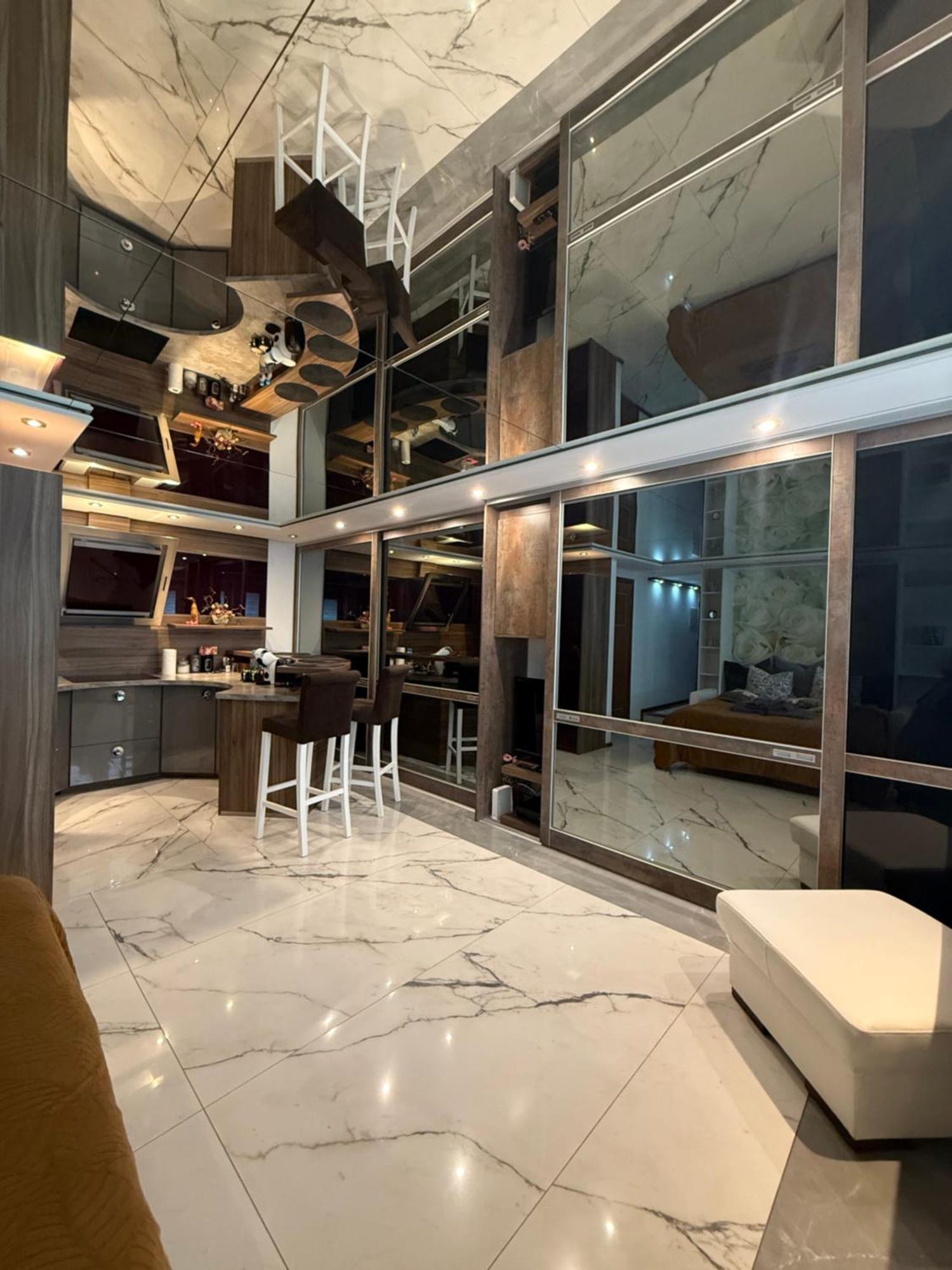 Deluxury Mirror Apartament Centrum 华沙 外观 照片