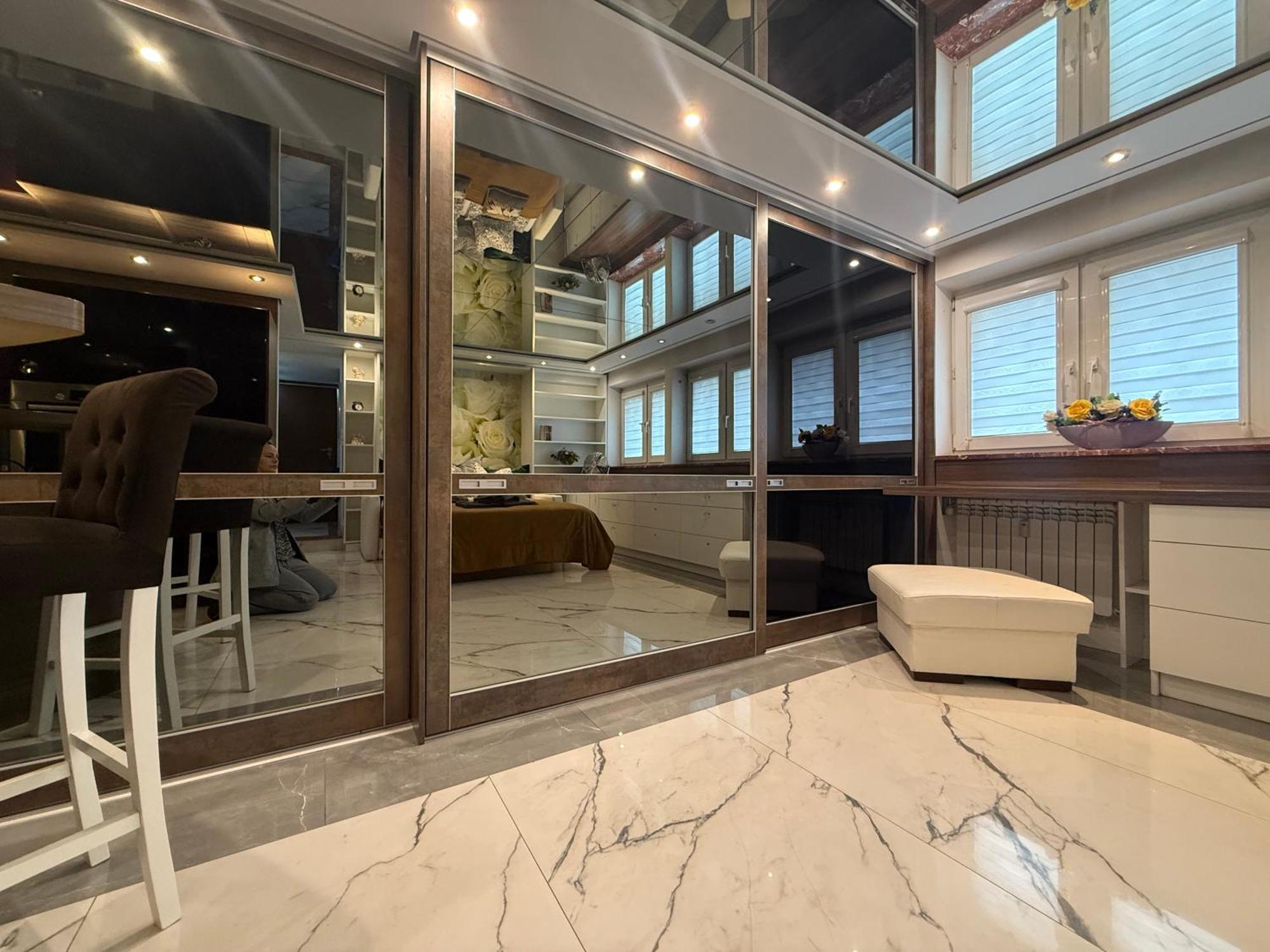 Deluxury Mirror Apartament Centrum 华沙 外观 照片